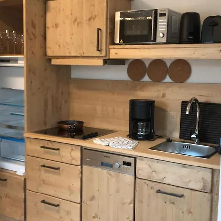 Birklstueberl Restaurant Und Appartamento