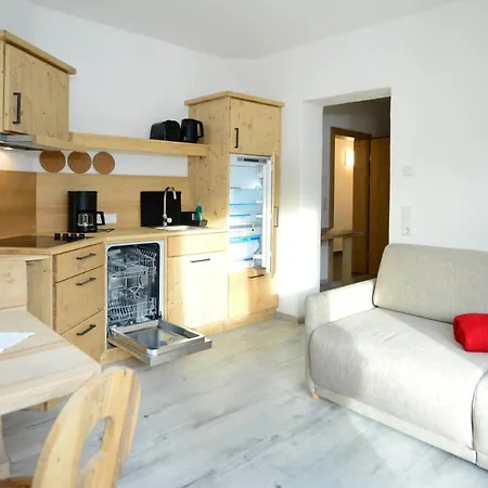 Birklstueberl Restaurant Und Apartment *