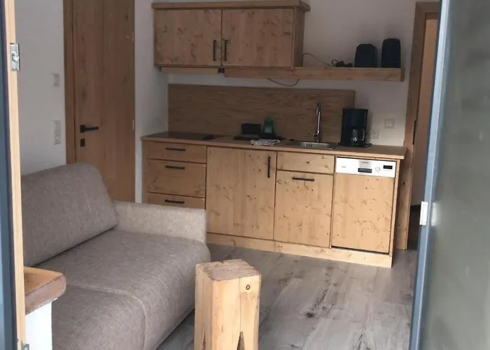 Birklstueberl Restaurant Und Appartement *