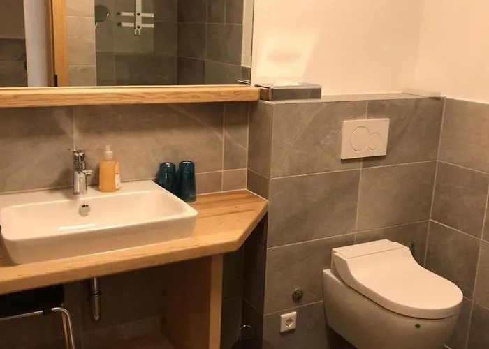 Birklstueberl Restaurant Und Апартаменти